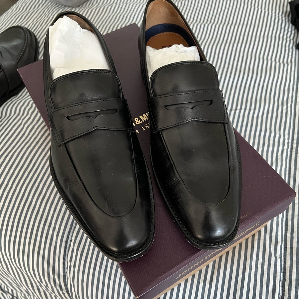JOHNSTON & MURPHY 
MEADE Penny
Black Italian Calfskin
Size 10 M